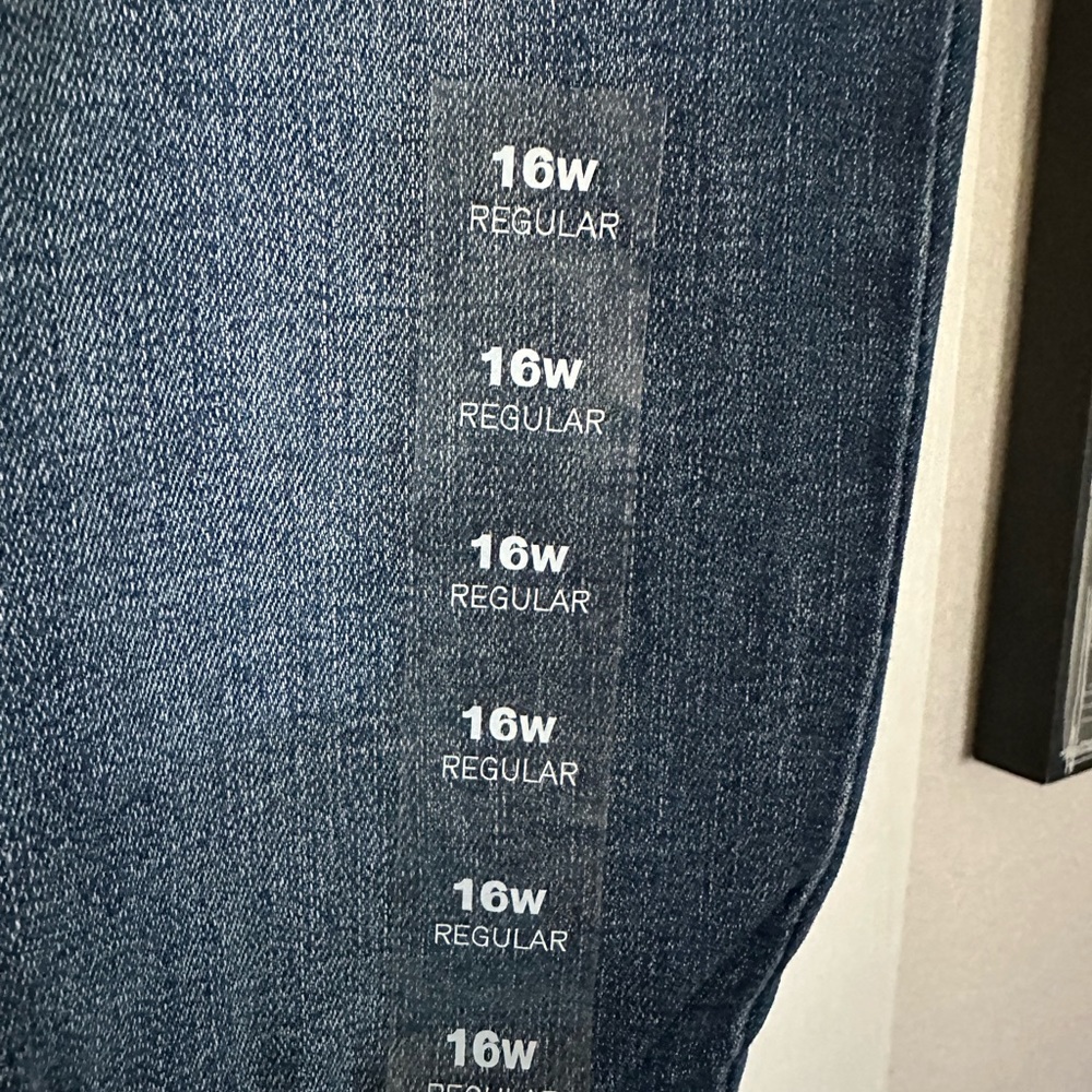NWT MAURICE JEANS - Picture 2 of 6